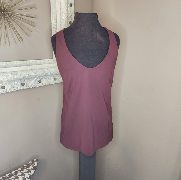 Burgundy Women's Lululemon Activewear Tank Size 6 - Picture 1 of 8